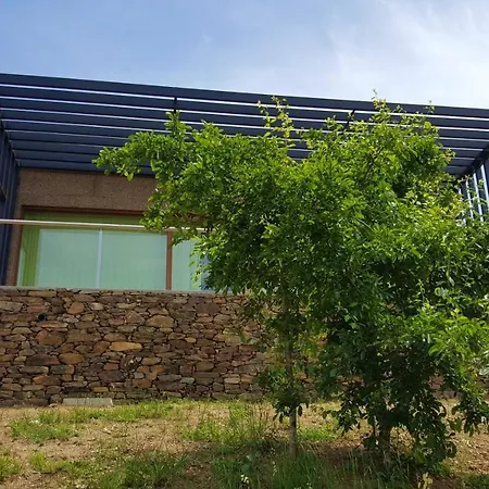 Σπίτι διακοπών 2 Bedrooms Bungalow With Shared Pool Garden And Wifi At *